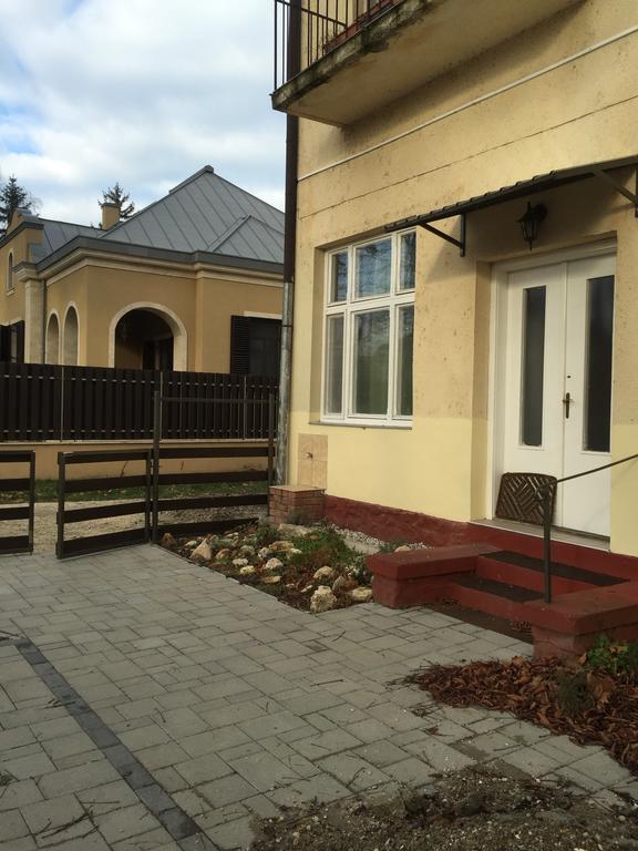 Nosztalgia Apartman Siófok Exteriör bild